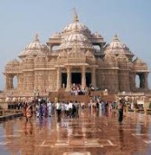 अफ्रीकी नेताओं की पत्नियों ने अक्षरधाम मंदिर देखा