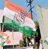 मप्र : कांग्रेस नेताओं के घरों पर पार्टी का झंडा लगाने का अभियान