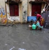 चेन्नई के घरों में जब चप्पलें तैरने लगीं..