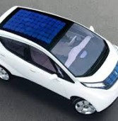 स्वनिर्मित सौर कार से 3,000 किलोमीटर का सफर