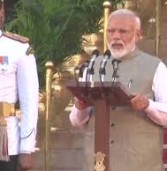 नरेंद्र मोदी ने प्रधानमंत्री पद की शपथ ली