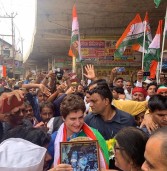 प्रियंका वाड्रा के सचिव ने ABP के पत्रकार से की धक्का-मुक्की ,BJP से पैसा ले प्रश्न पूछने का आरोप लगाया