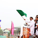 मुख्यमंत्री श्री कमल नाथ ने खण्डवा जिले के हनुवंतिया पर्यटन स्थल पर जल महोत्सव का शुभारंभ करते हुए जलाशय में क्रूज को हरी झंडी दिखाकर रवाना किया।