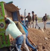 मप्र : मुरैना में रेत माफिया ने घेरा तो आरक्षक ने रायफल तानकर खदेड़ा