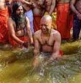 आम आदमी पार्टी ने योगी सरकार को 2019 कुम्भ में हुए भ्रष्टाचार पर घेरा: कैग रिपोर्ट को बनाया आधार