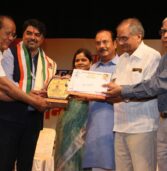 पत्रकार एवं कमलनाथ के मीडिया समन्वयक पीयूष बबेले को प्रथम राष्ट्रीय पं. नेहरू शिखर सम्मान