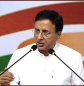 रणदीप सिंह सुरजेवाला, महासचिव, भारतीय राष्ट्रीय कांग्रेस का बयान-आदिवासी गौरव व सम्मान पर यातनाओं का कहर ढा रहे हैं भाजपाई!
