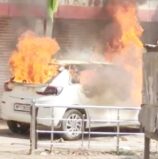 गुस्साए मजदूरों का उपद्रव, पथराव किया, पुलिस पर डंडों से हमला,3 TI सहित कई पुलिसकर्मी घायल